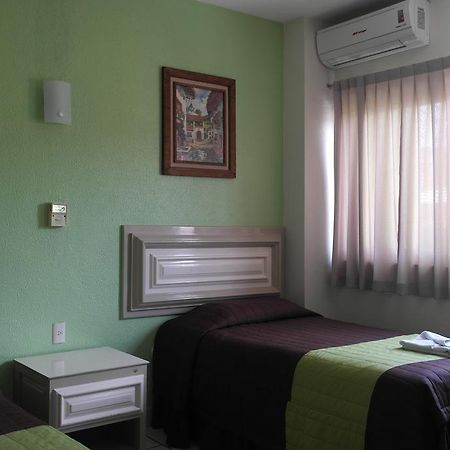 Hotel El Roble Tuxtla Gutiérrez Eksteriør billede