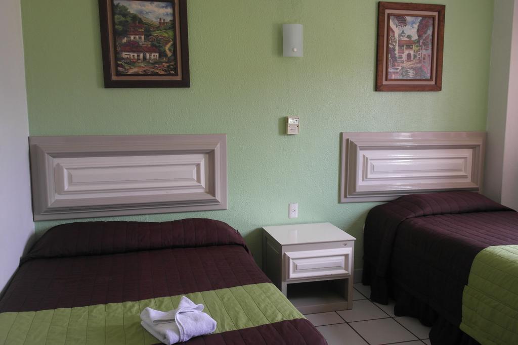 Hotel El Roble Tuxtla Gutiérrez Eksteriør billede