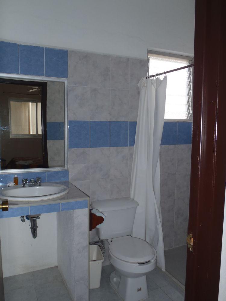 Hotel El Roble Tuxtla Gutiérrez Eksteriør billede