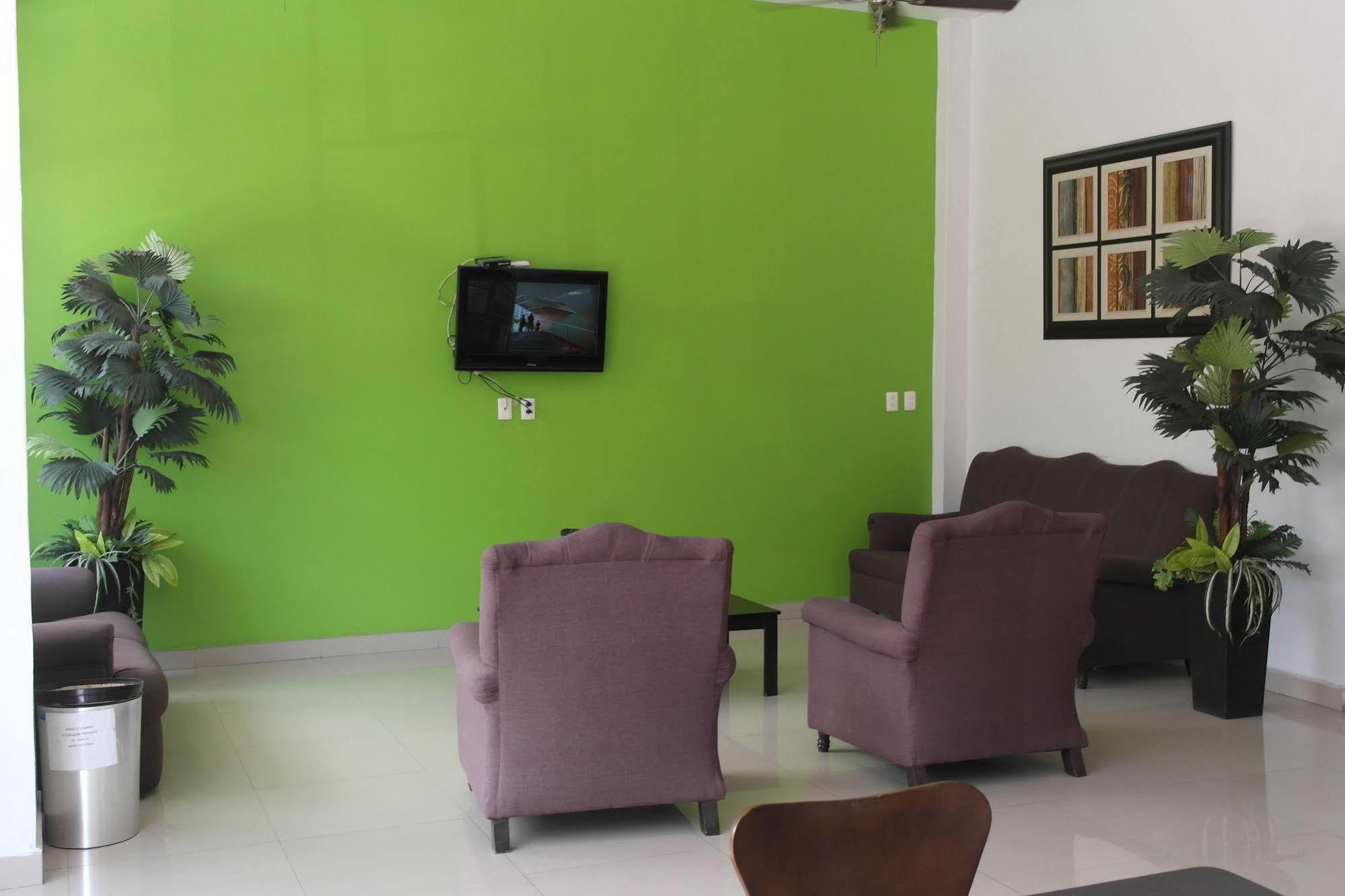 Hotel El Roble Tuxtla Gutiérrez Eksteriør billede